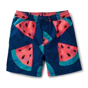 Tea Collection Mid Length Swim Trunks in Watermelon UPF 40+, Size 5 - NEW NWT